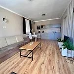 Nemes Apartmanhaz Апартаменты Хевиз