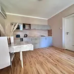 Nemes Apartmanhaz * Хевиз