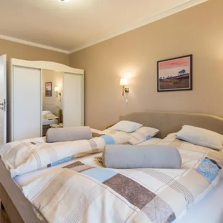 Nemes Apartmanhaz Apartment