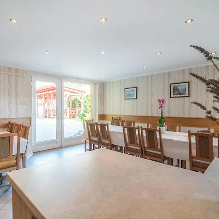 Nemes Apartmanhaz Apartament Héviz