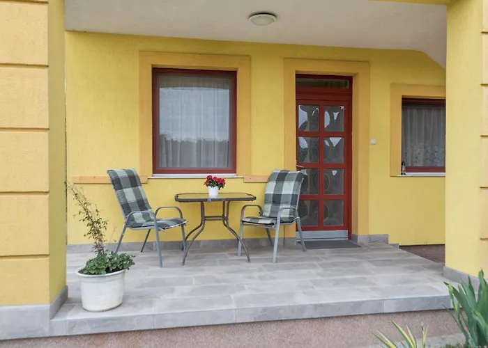 Nemes Apartmanhaz Apartment