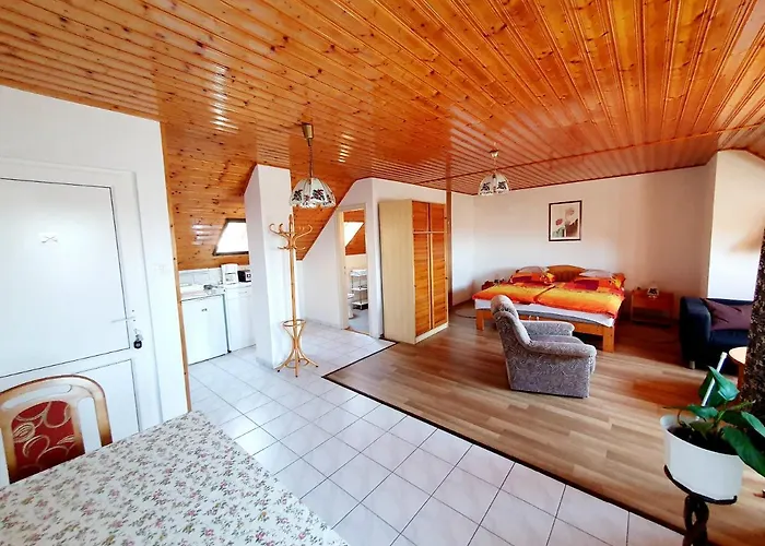 Apartment Nemes Apartmanhaz *